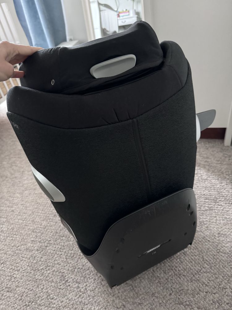 Komplet fotelik Cybex Sirona Z2 + nosidło Cybex + baza 360