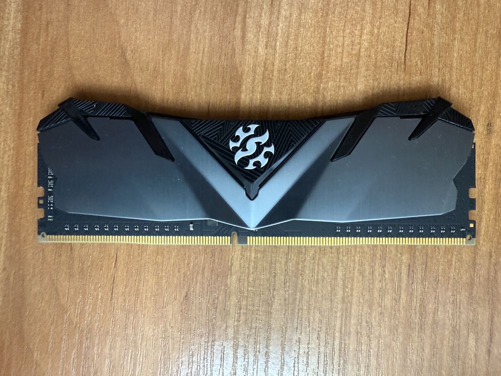 ADATA xpg gammix d30 ddr4 8GB 3200mhz cl16