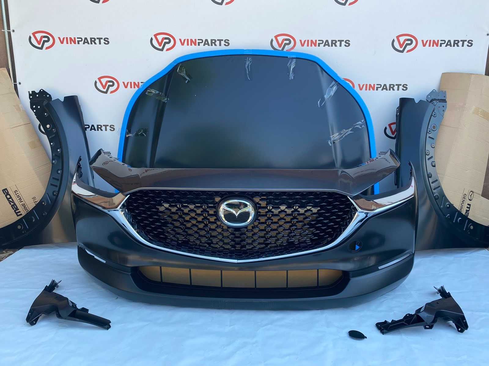 Накладка перед капотом (продовження капота) MAZDA CX30 USA