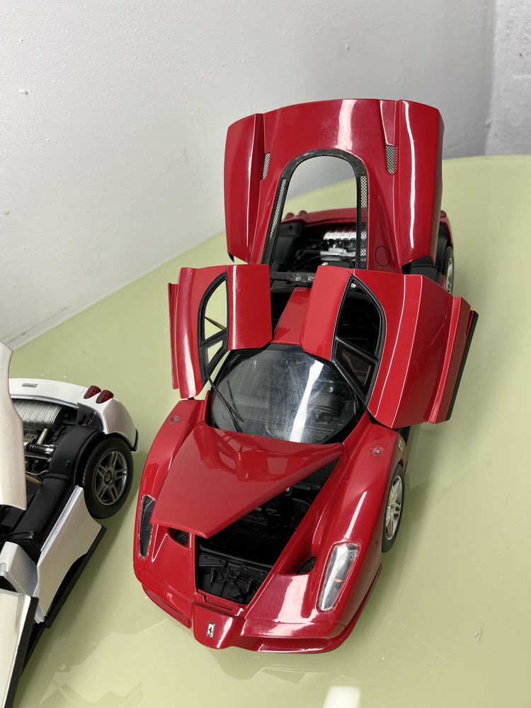 Ferrari Enzo 1/18 Hot Wheels