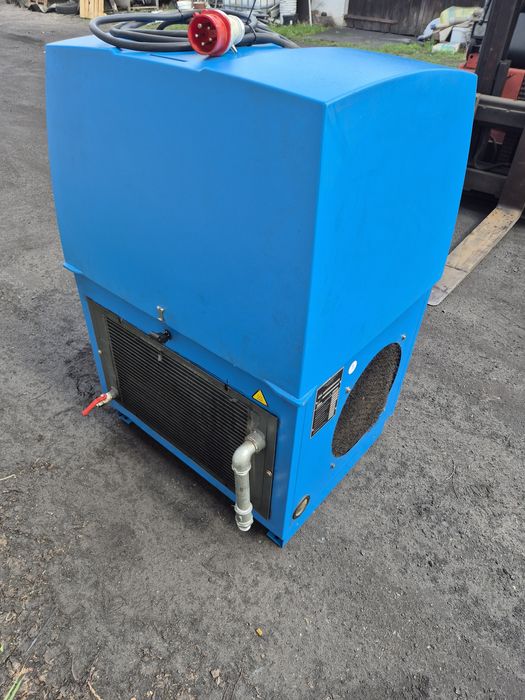 Sprężarka śrubowa CompAir L22 / 22 kw