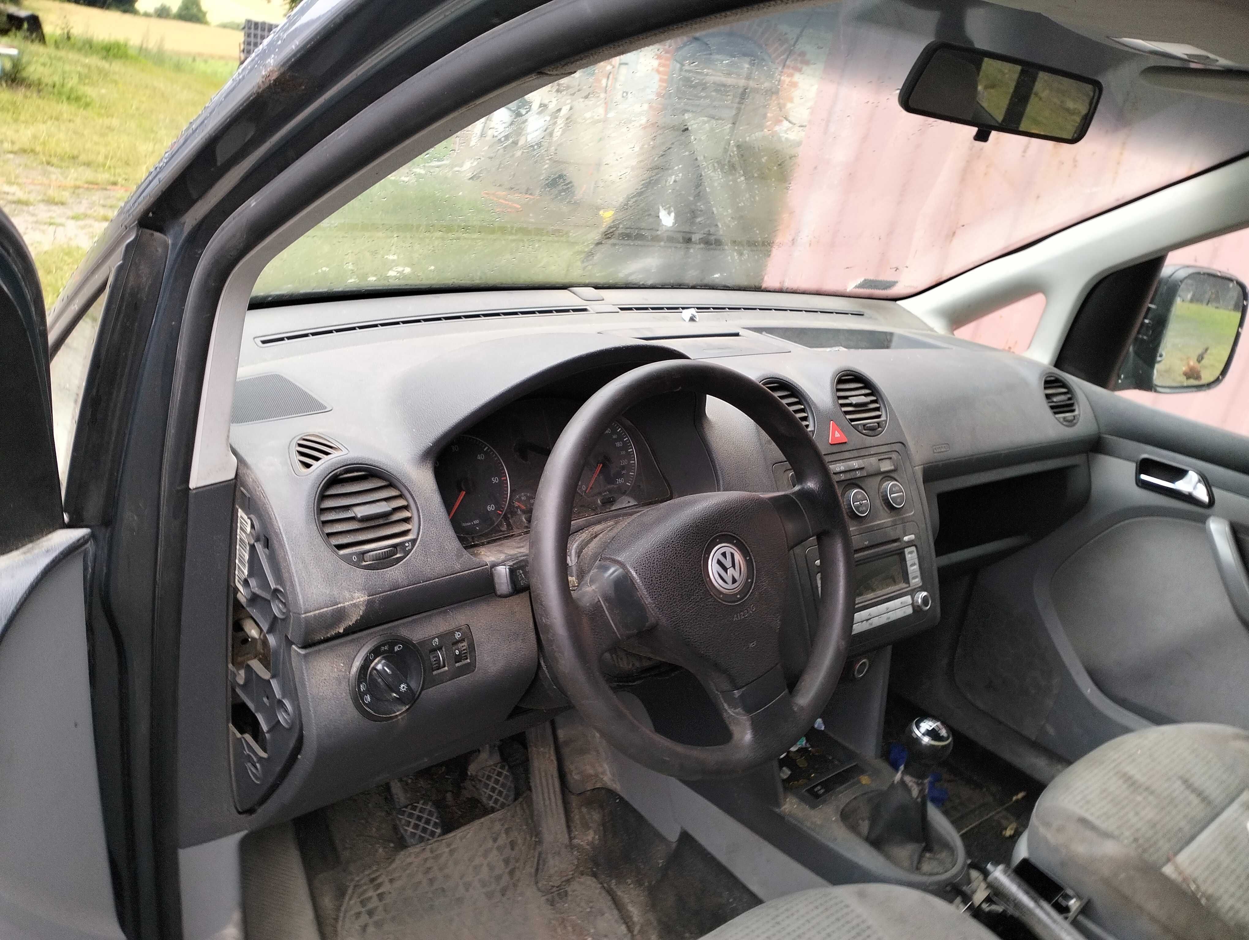 VW Caddy III 2K 1,9 tdi  części skrzynia biegów Klapa tył drzwi 2008