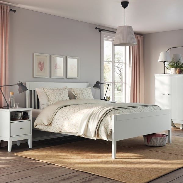 Cama e colchão como novos