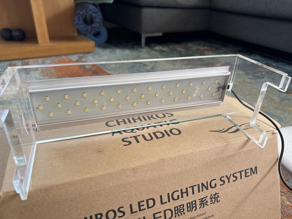 Chihiros 301 lampa do alwarium 30cm