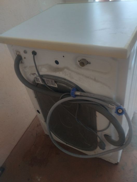 Продам стиральную машину