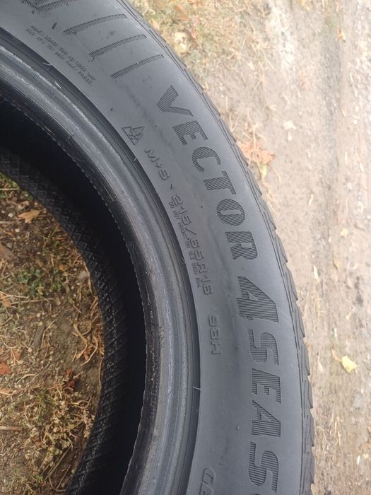 Шыны 2шт. 215×65×16, 205×55×16 4шт.
