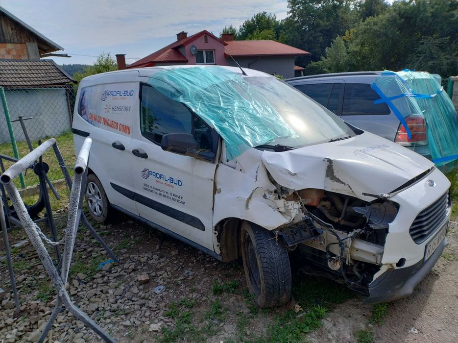 Ford Transit Courier - na części
