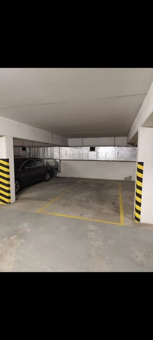 Miejsce parkingowe w garażu podziemnym Wrocław klecina