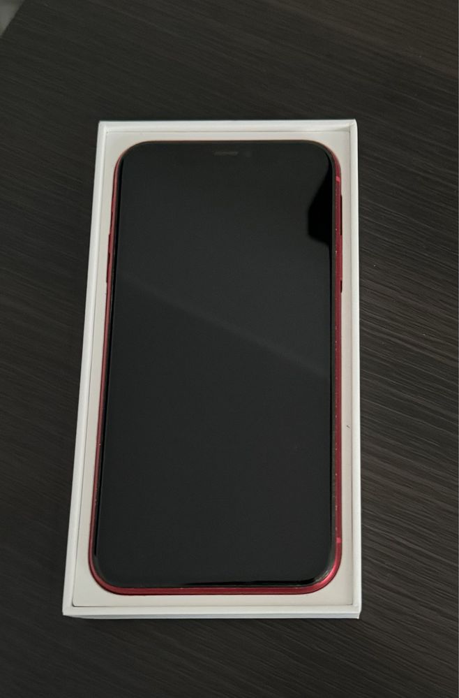 Sprzedam iPhone 11