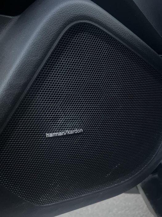 Субару аутбек 2017 газ- бензин