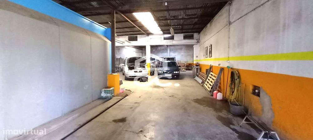 Armazém localizado no centro da cidade