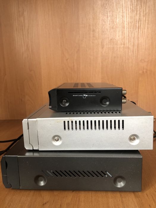 Супутникові тюнера  Qsat 350, Openfox 7010, Globo 7010 A plus