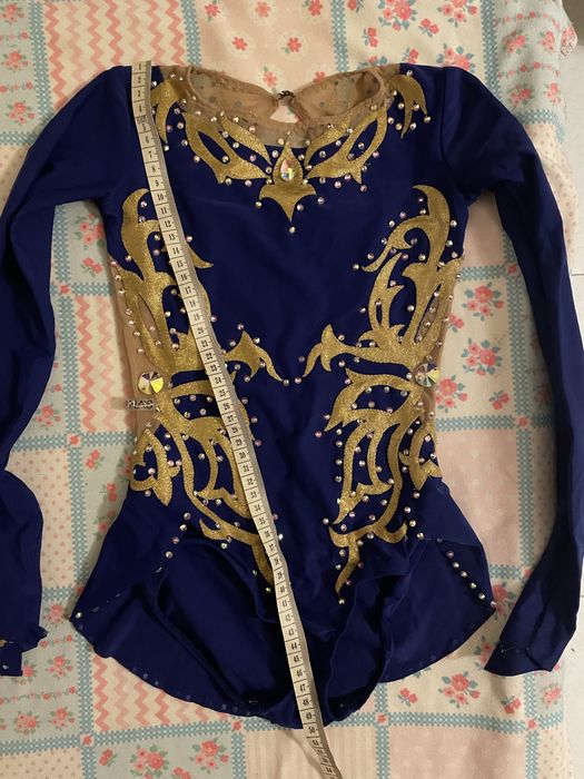 Fato de ginastica ritmica, excelente estado