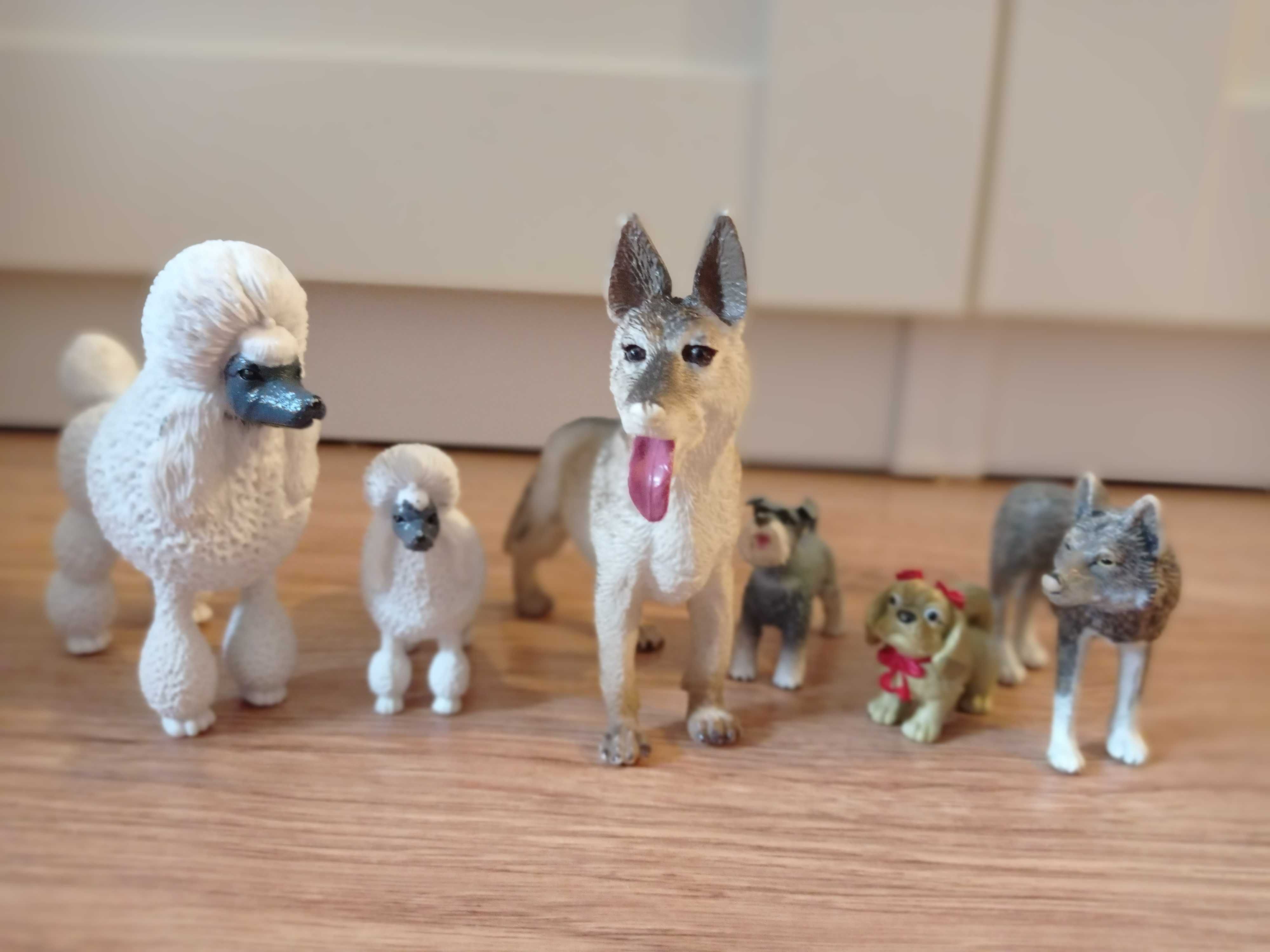 Psy- figurki mieszane (Schleich/Collecta/Simba/nieokreślone)