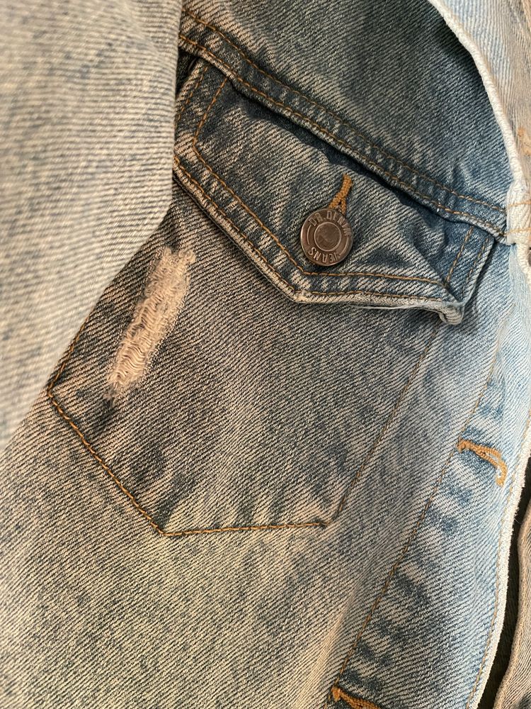 Укорочена джинсовка Zara