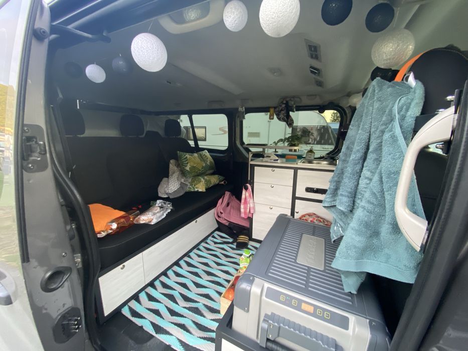 Renault trafic Long campervan 9 os. 1,6 2016 2wlasciciel webasto