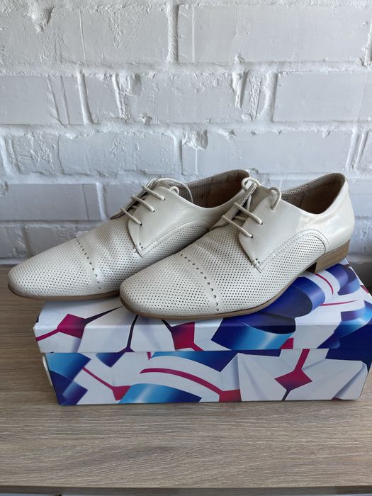 Туфлі чоловічі Braska р. 39, колір бежевий