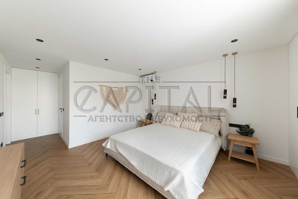 Продаж квартири з дизайнерським ремонтом, 3 спальні, Київ