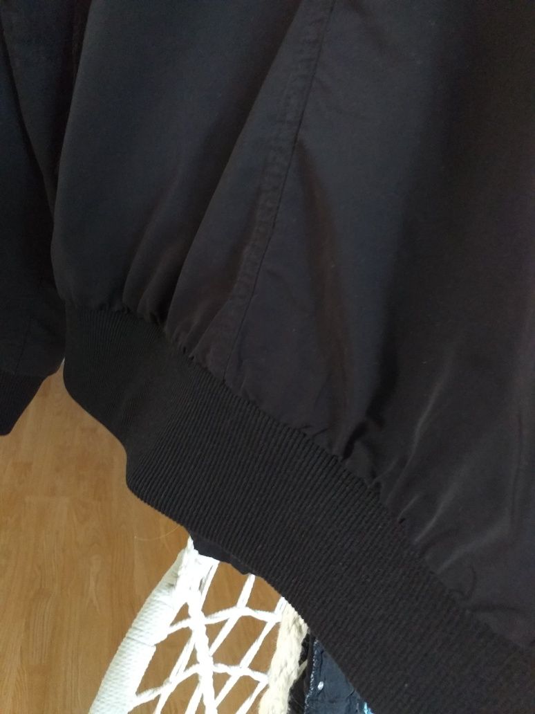 Stan idealny, Czarna kurteczka, bluza, rozpinana rozm. 146/152 cm,