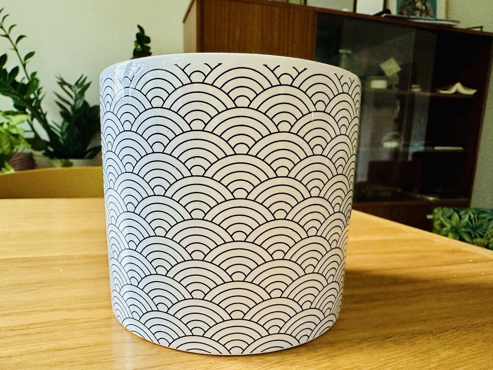 Prześliczna doniczka bdb+ biała ceramiczna