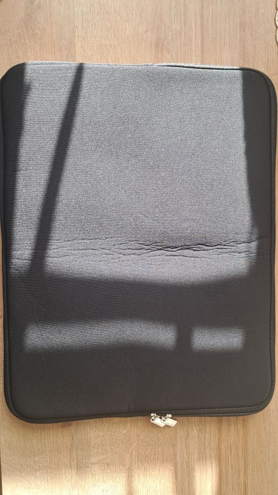Etui pokrowiec na laptopa 15.6