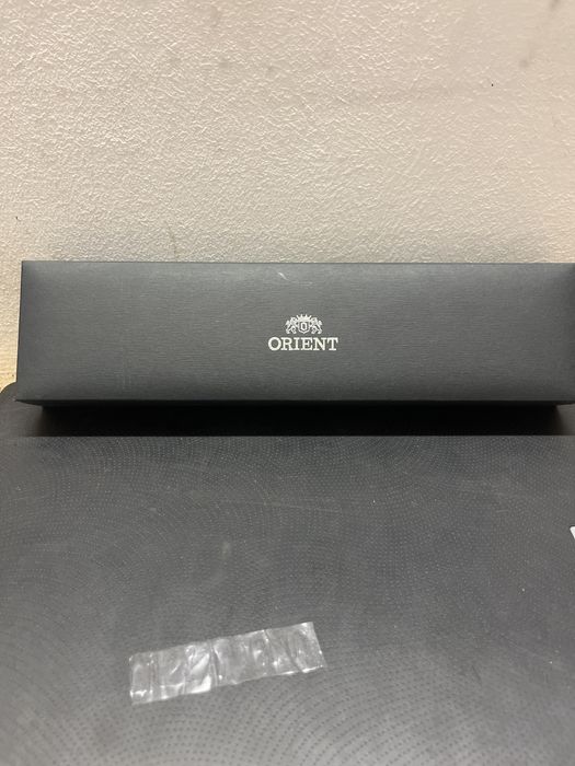 Orient automatico muito raro novo com caixa e papeis