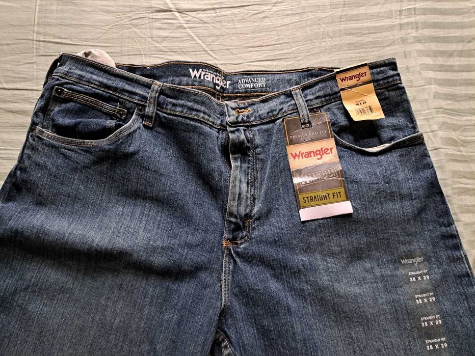 Джинси Wrangler Straight Fit (USA) W38 х L29. Оригінал