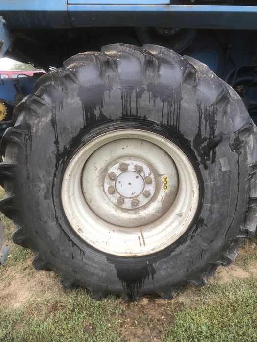 Шина 30.5r32 2 шт дон славутич кзс9 дн/ш в одне в дуже гарному стані