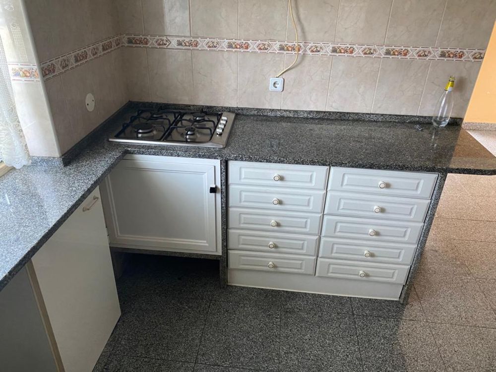 Movel , Pedra , Lava-Loicas , Torneira , Cozinha completa