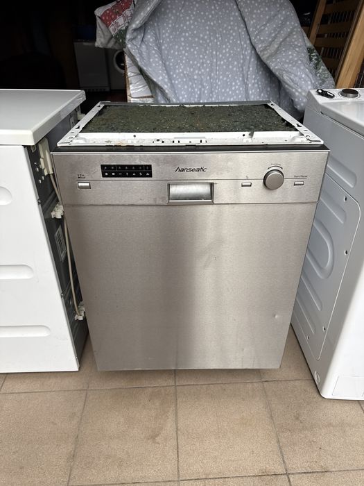 Посудомиюча машинка