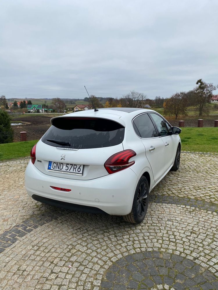 Peugeot 208 Szklany dach biały mat