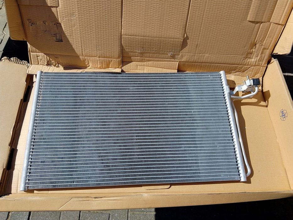 Renault Clio   1.2 III nowa chłodnica klimatyzacji