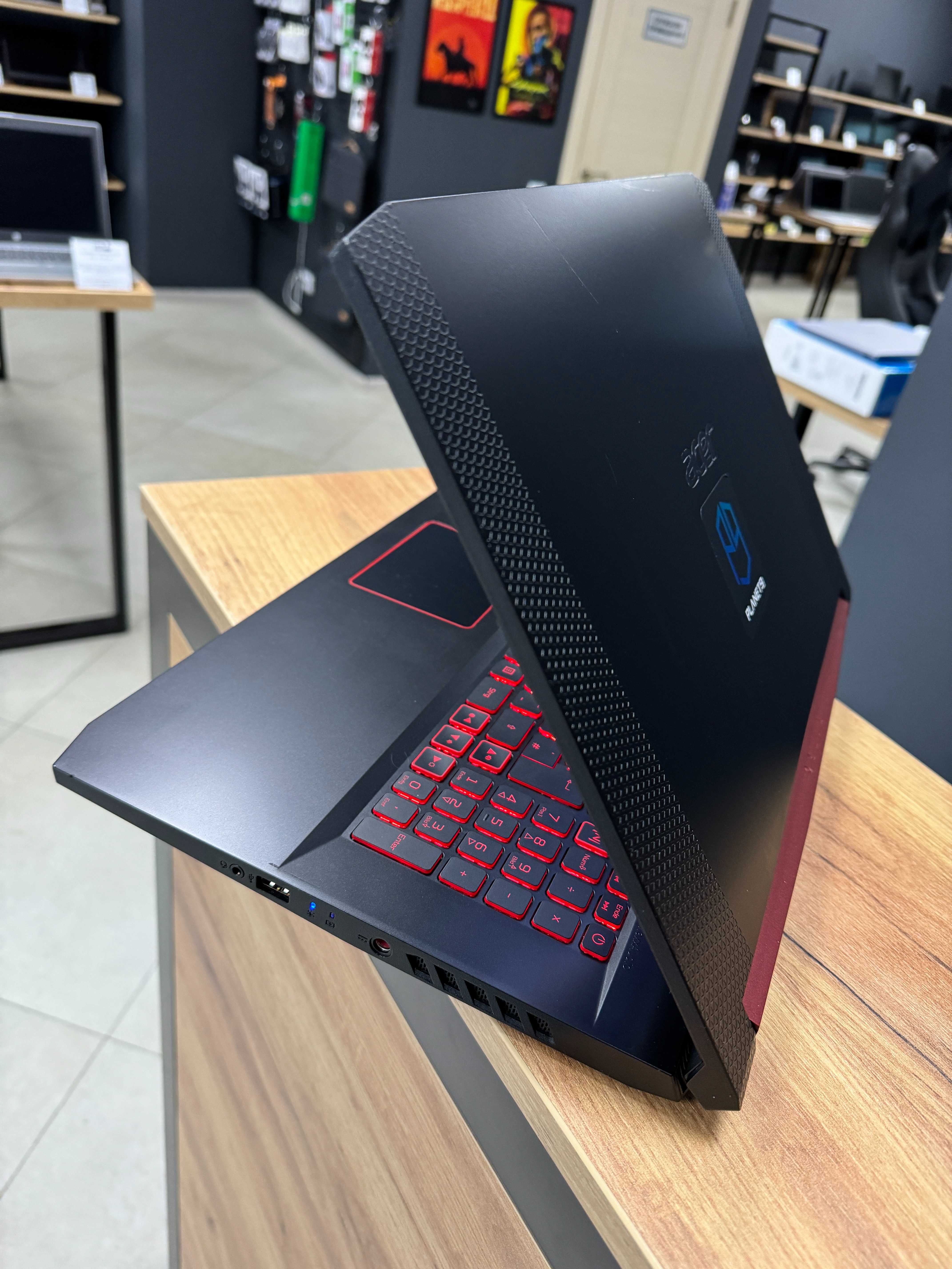 Ігровий Acer Nitro 5 - 17.3/i5 9300/GTX 1660Ti 6 GB/16 GB/512 NVME/FHD