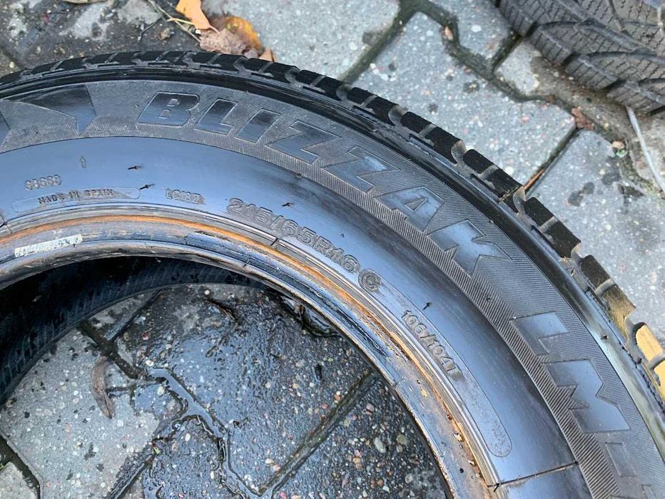 шини скати колеса 215 65 16С Bridge Stone 6.5 mm 2017 p 2 шт зима