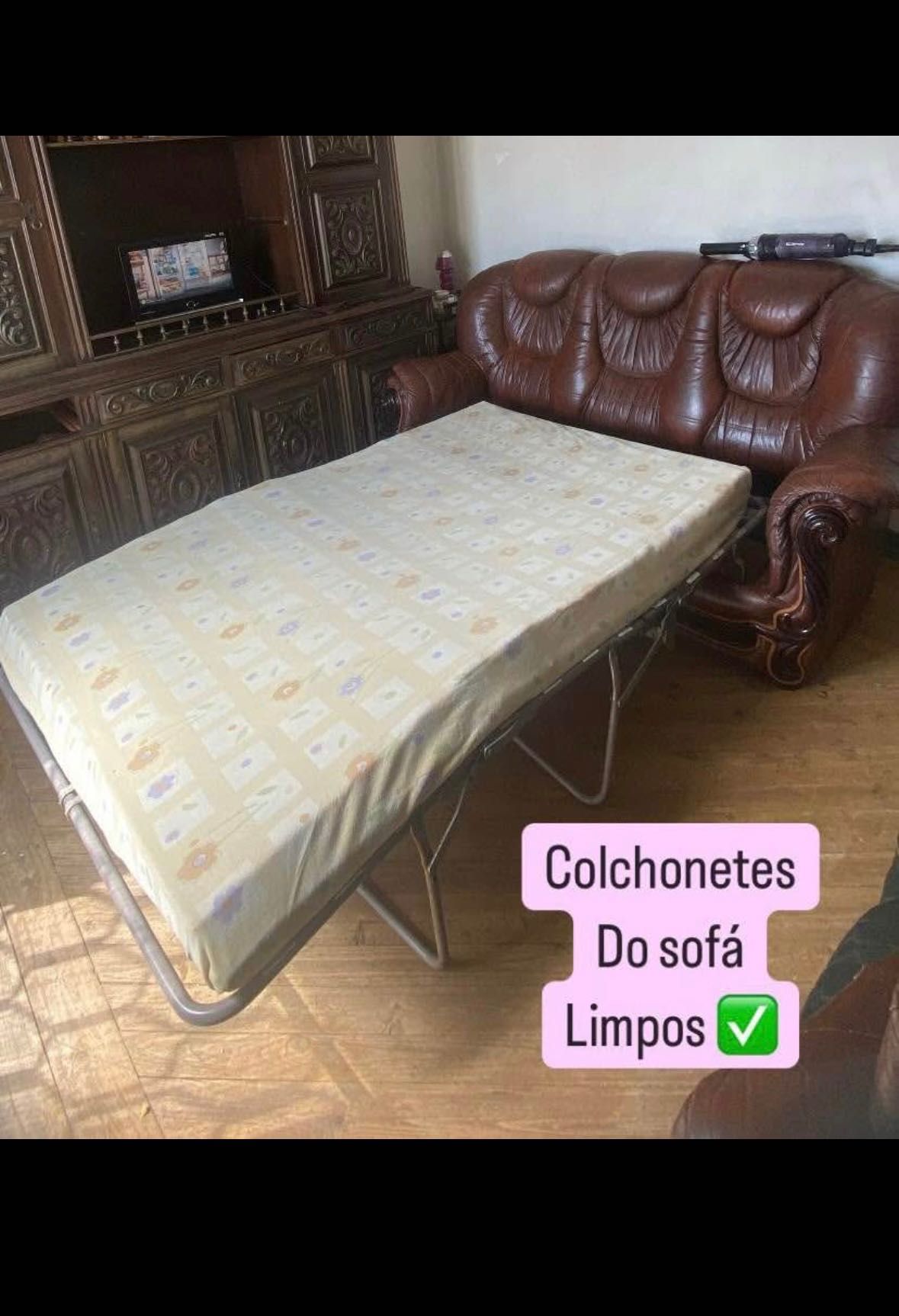 Sofá 3 lugares com cama embutida