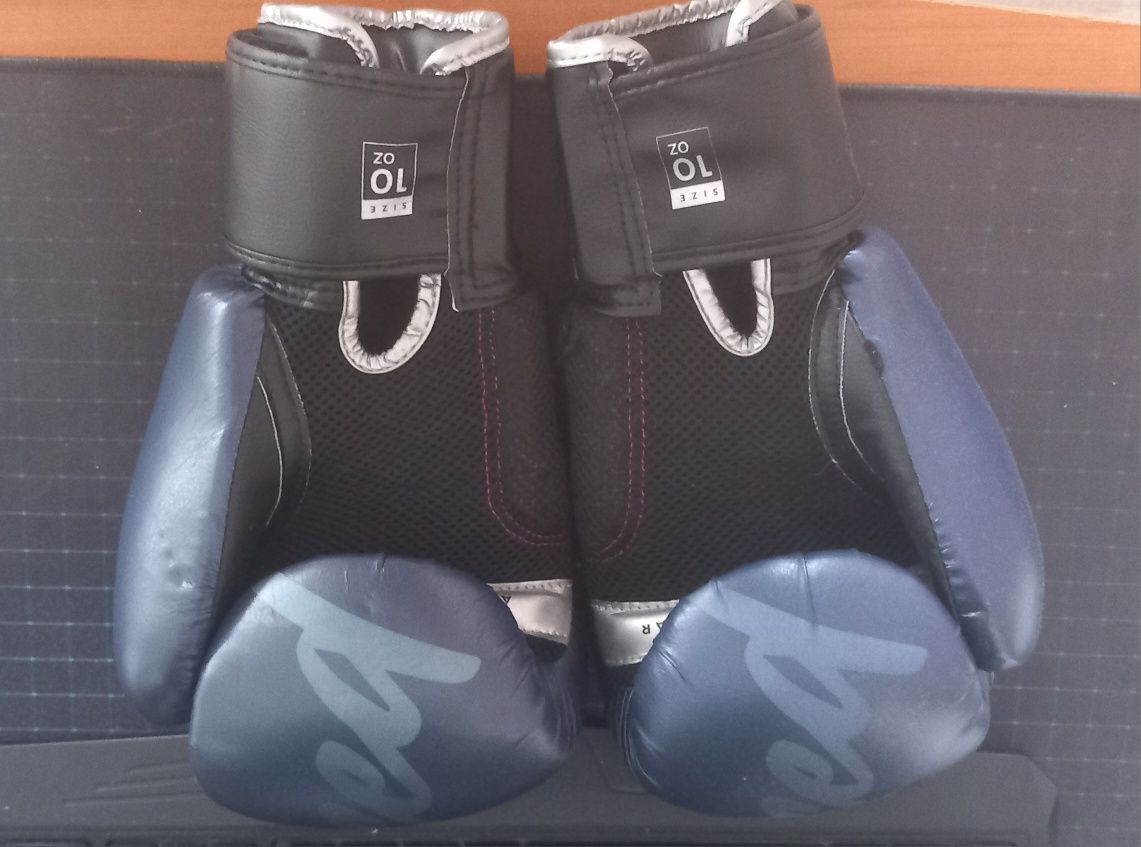 Luvas de Boxe Outshock
