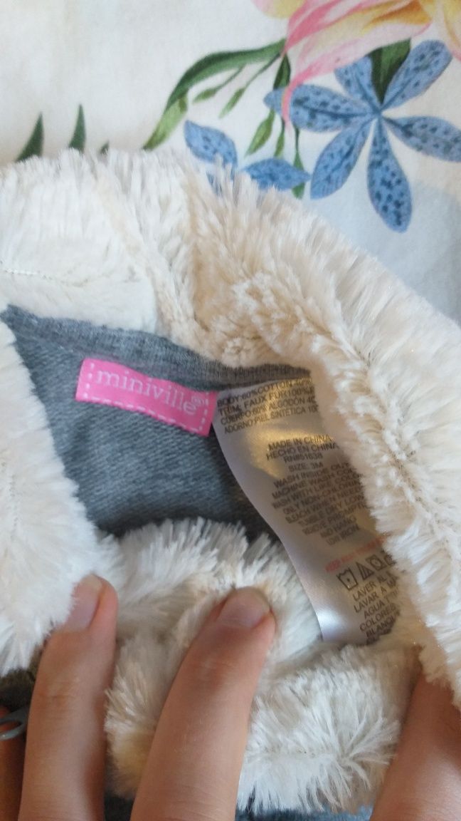 Sweterek bluza z kożuszkiem