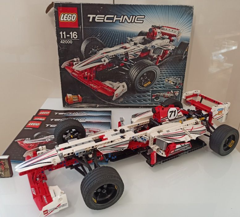 Lego Technic 42000 Samochód wyścigowy