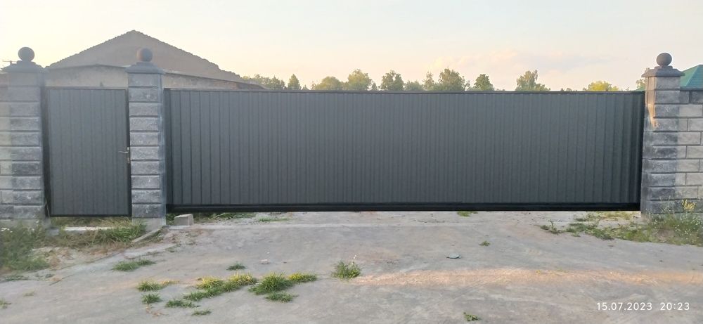 Ворота та паркани.