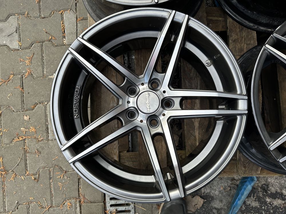 8,5 x 18" et42 Tomason 5x114,3 concave