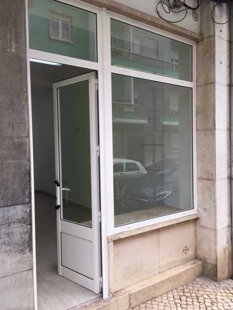 Arrenda-se Loja em Benfica