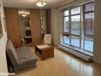 Kawalerkę z tarasem w apartamentowcu, centrum Saskiej Kępy
