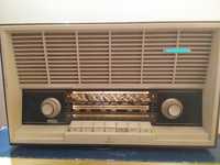 Rádio antigo a válvulas Siemens
