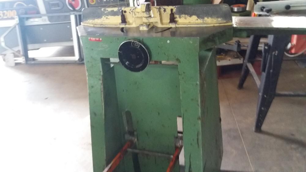 Guilhotina maquina para cortar bites carpintaria