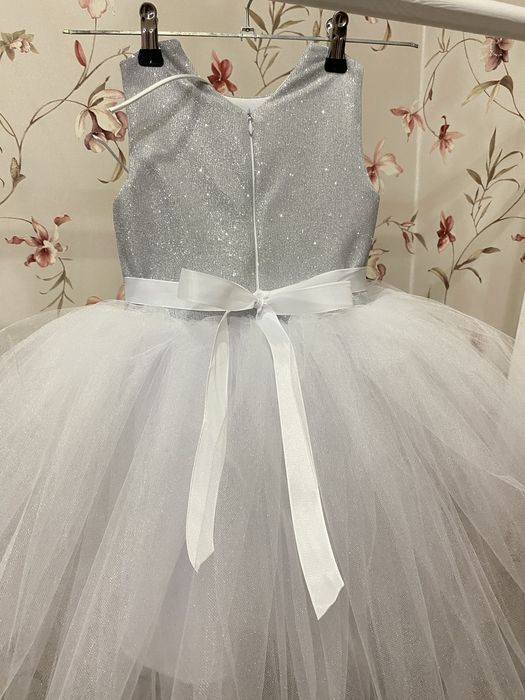 Сукня сніжинка біла зима нова новорічна плаття дитяче сніжна королева