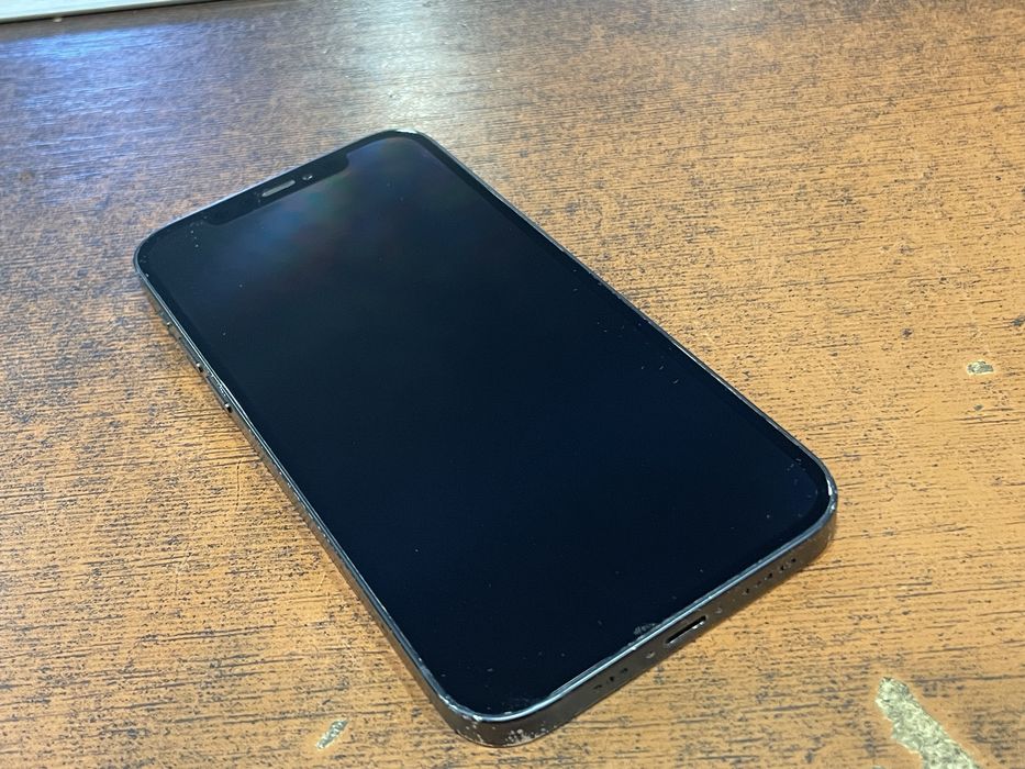 Iphone 12 64gb bateria 84% pęknieta tylna klapka