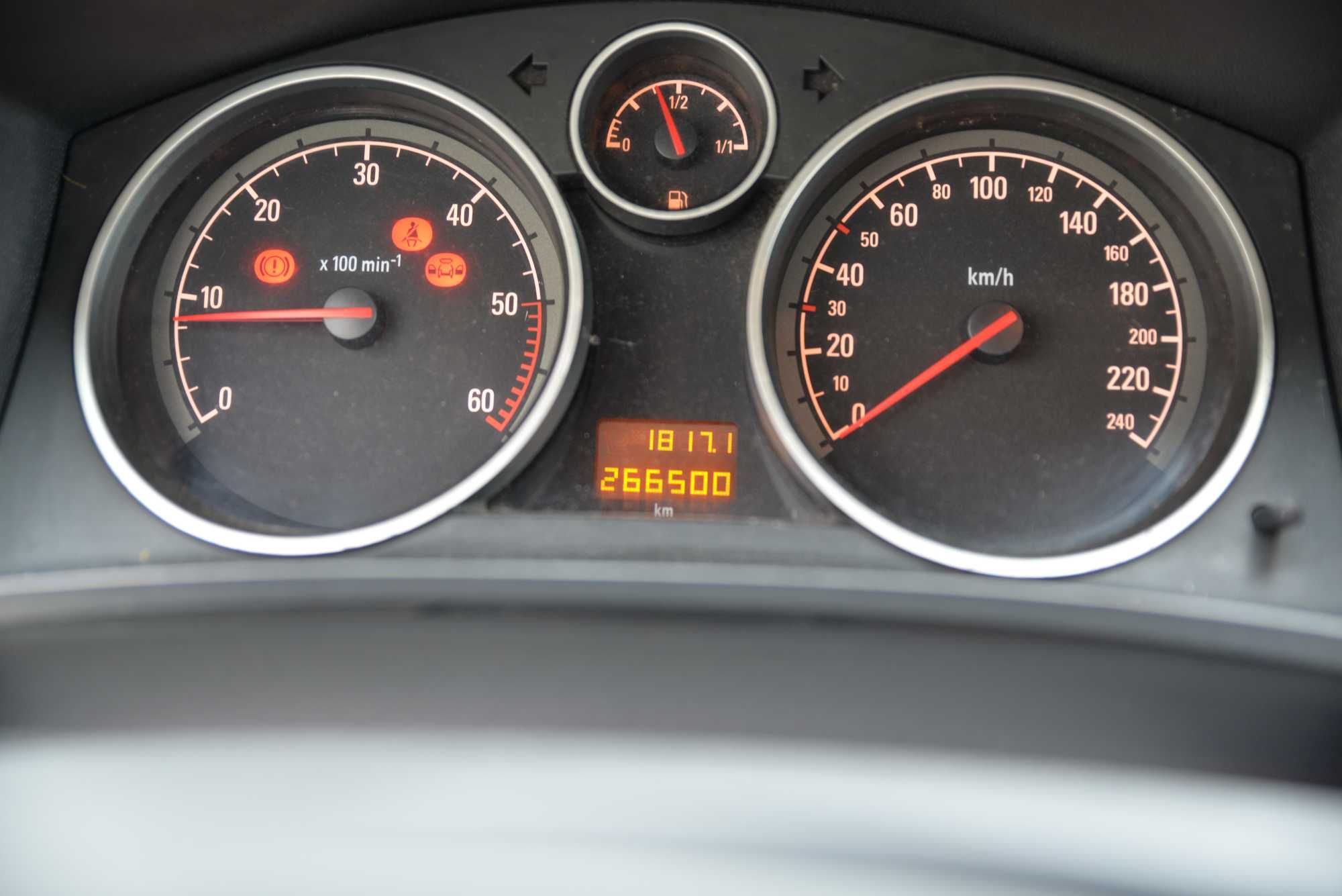 Opel Zafira 1,9 CDTI 120KM