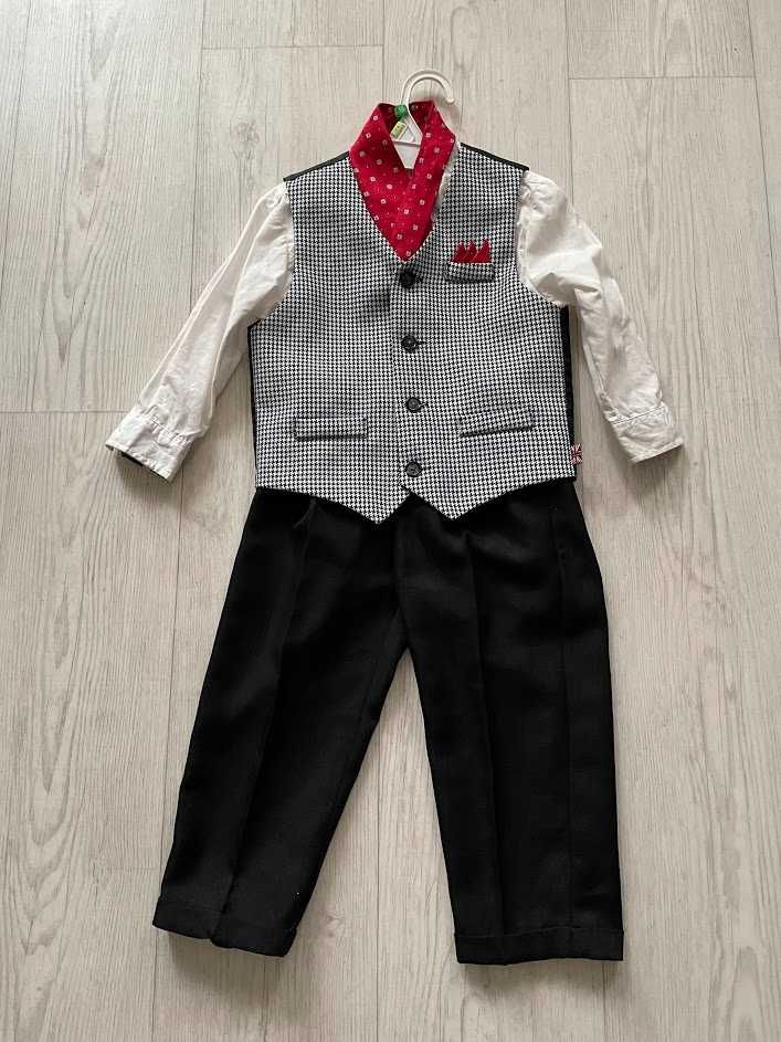 Garnitur koszula spodnie krawat kamizelka dla chłopca 110 cm