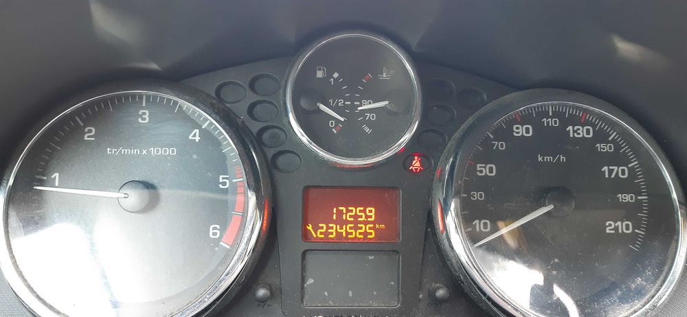 Sprzedam Peugeot 207