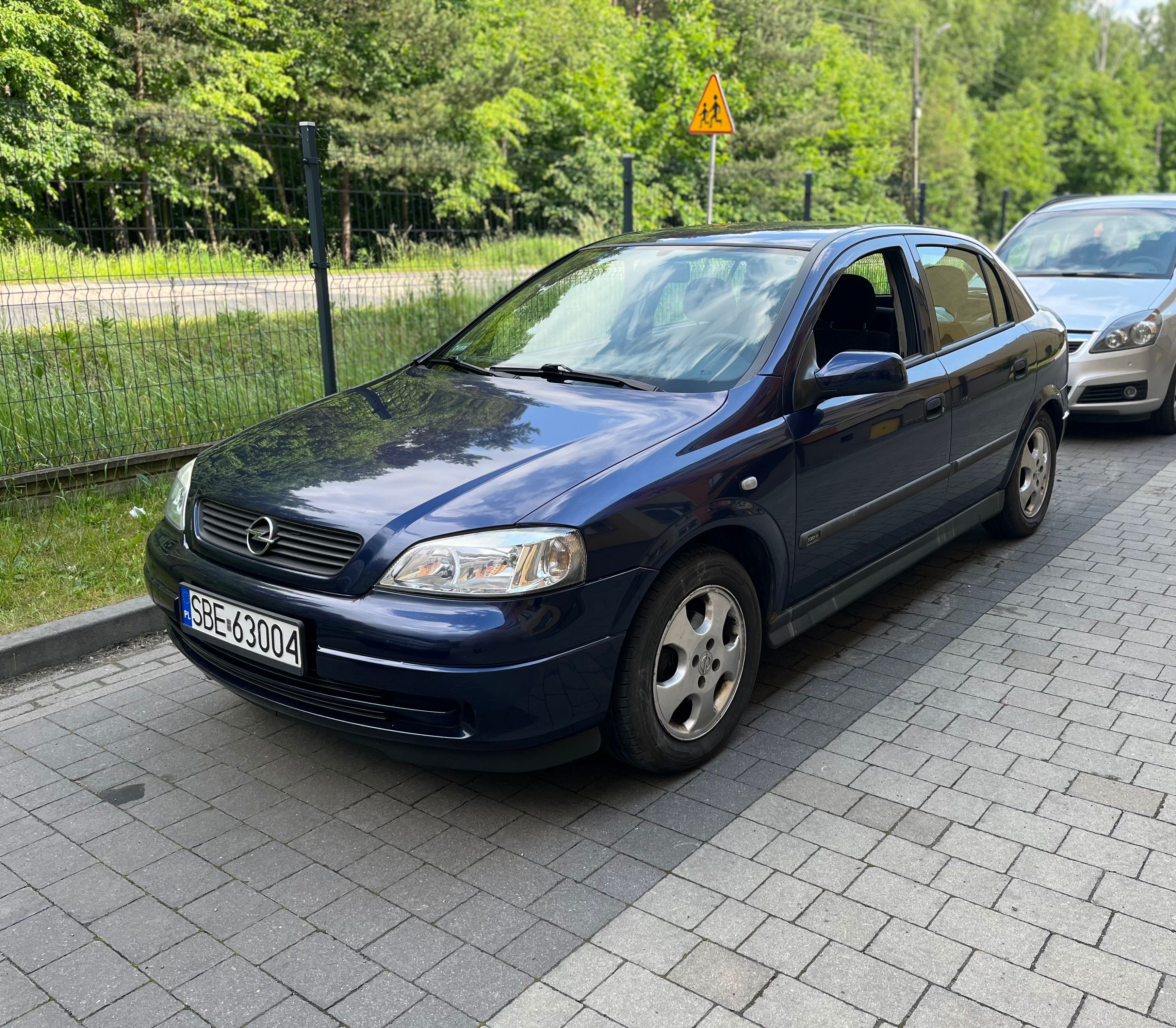 Opel Astra 2 1.6 16V – Edycja 100-lecia Opla – 1999 r.